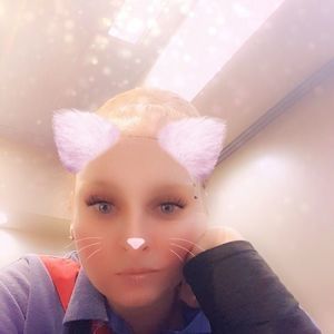 Meet your Posher, Shana
